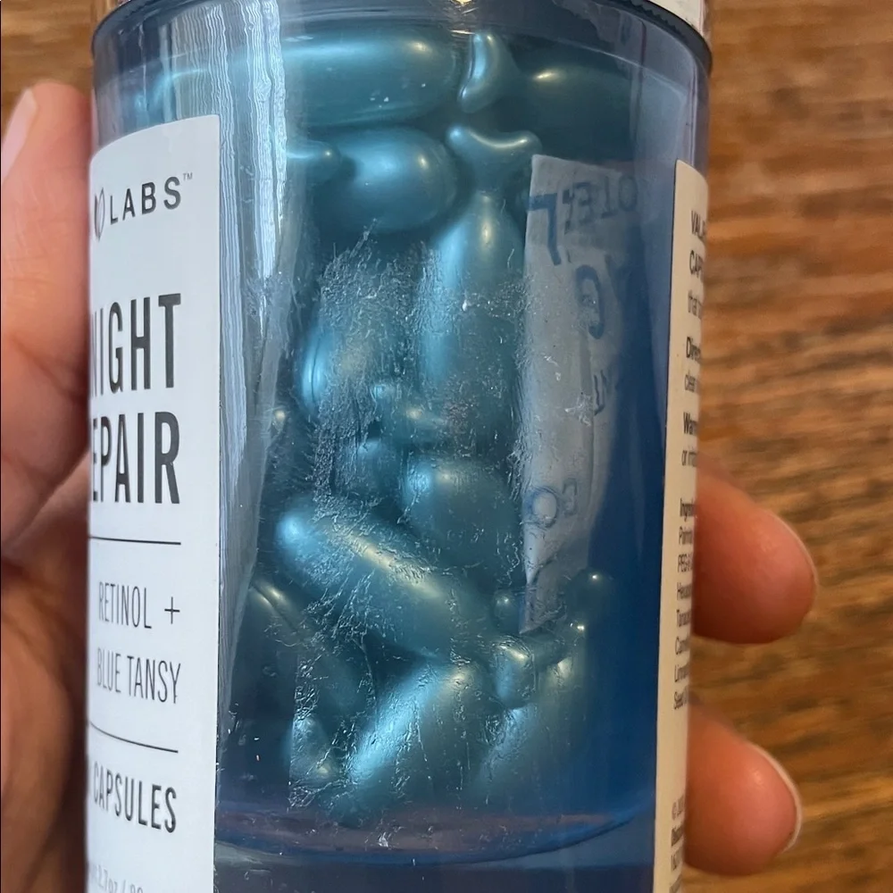 Overnight Repair Face Serum Capsules - Blue